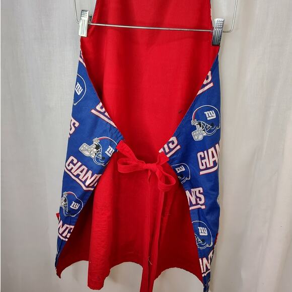Custom NY Giants Apron with Pockets Unisex - Picture 4 of 6